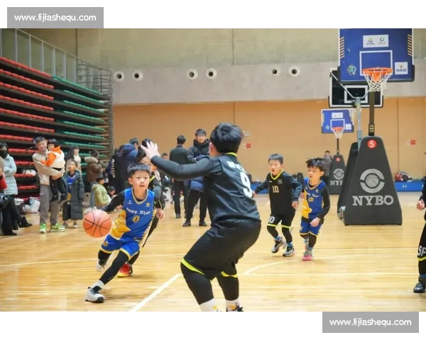 高清篮球赛事直播APP免费下载随时掌握赛场精彩瞬间实时观看体验 - 副本 - 副本 (2) - 副本 - 副本 - 副本 - 副本 - 副本